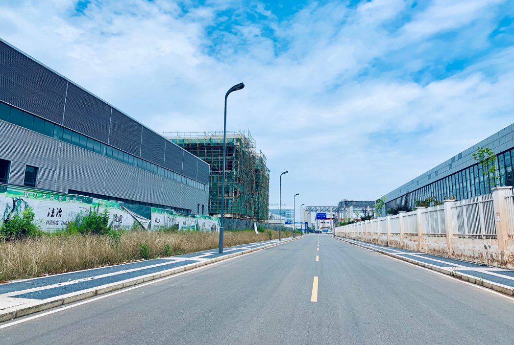 秦皇寺28路等24个项目新兴6路、36路、37路、 38路等顺利通车